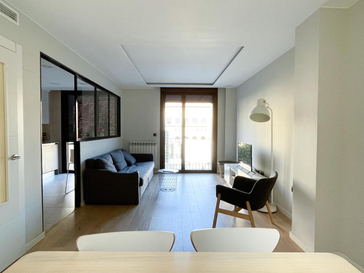 Az El Balcon A La Basilica Apartment Zaragoza Luaran gambar