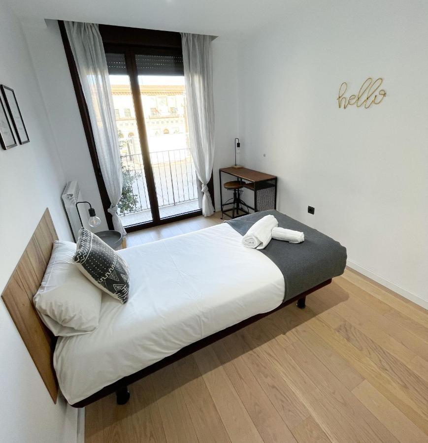 Az El Balcon A La Basilica Apartment Zaragoza Luaran gambar